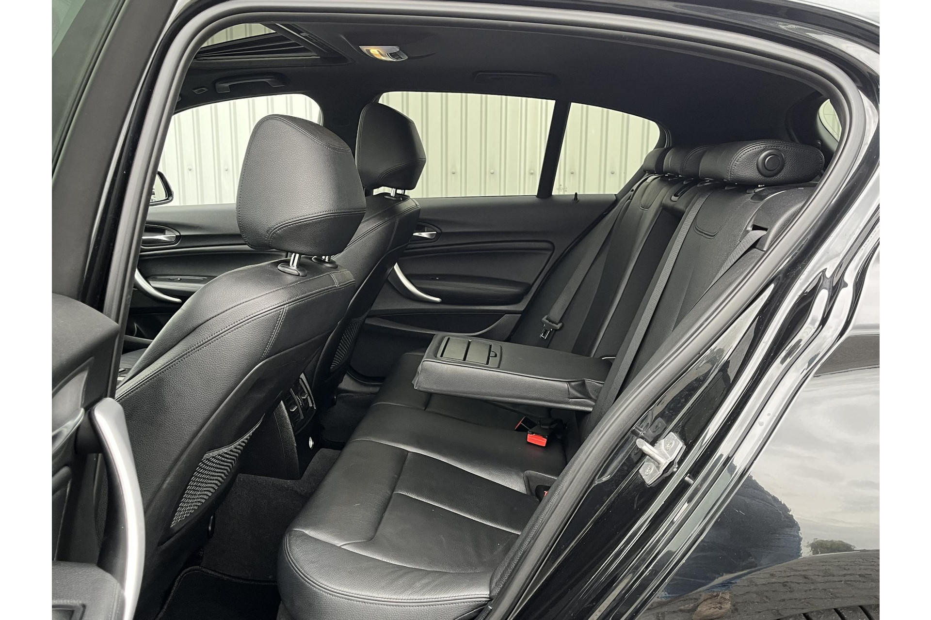 BMW 1-serie M135i High Executive*NAVI*DAKJE*CAM*LEER*KEYLESS*